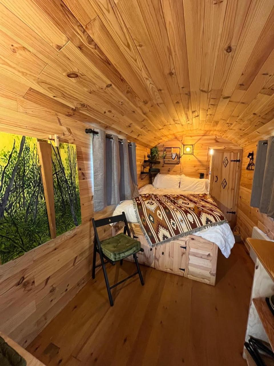 Les Logements Insolites De La Base Nautique Verneuil  Extérieur photo